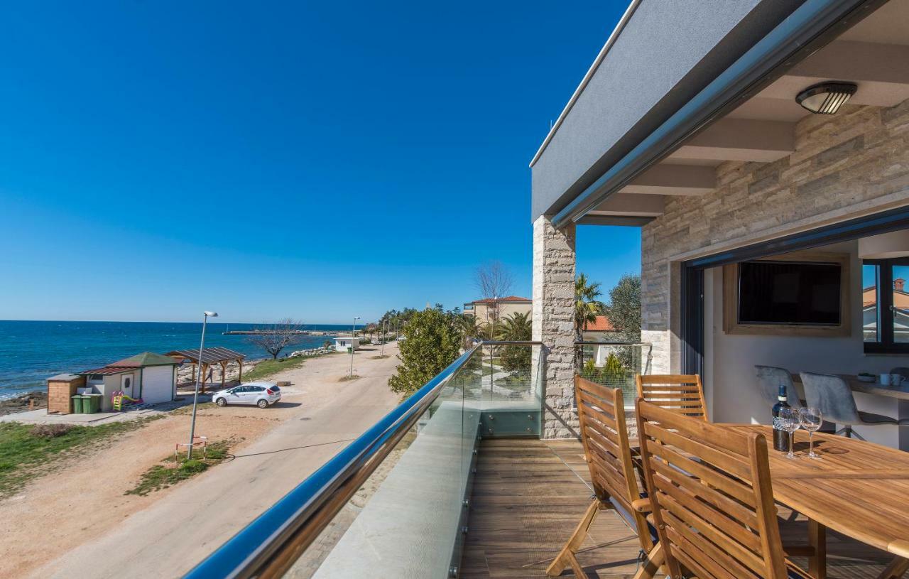 Villa Punta Mulino Lovrečica Екстериор снимка