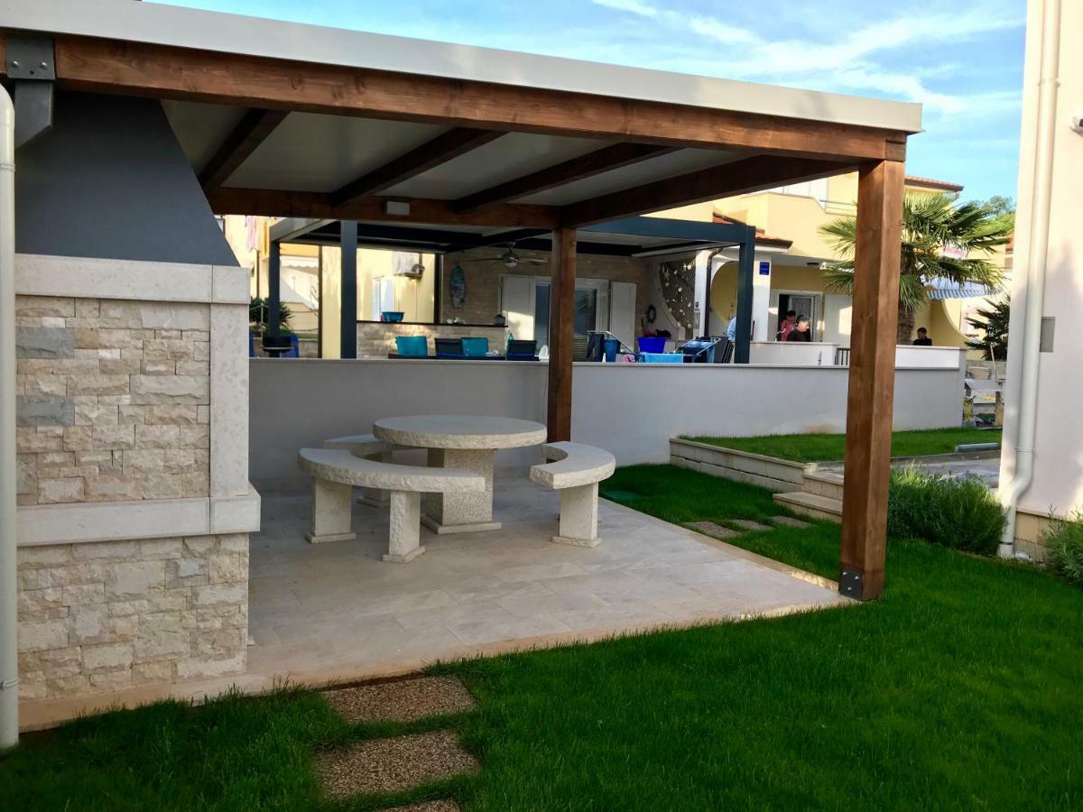 Villa Punta Mulino Lovrečica Екстериор снимка